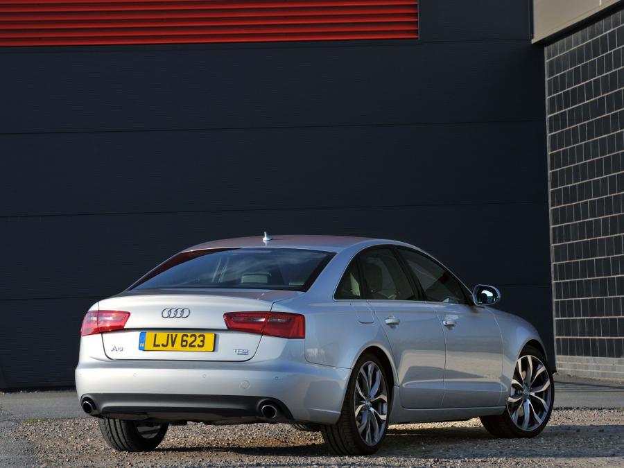  Audi A6 3.0T Quattro Sedan (4G, C7) 2011 года  (UK) (фото 4 из 11)